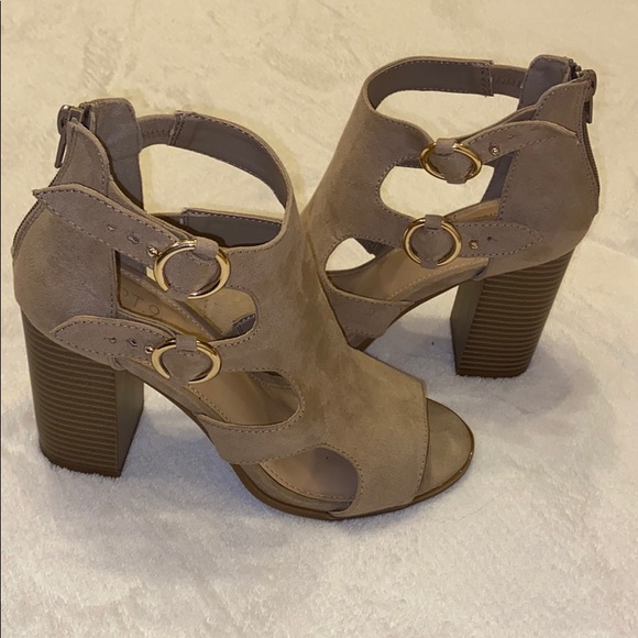Apt. 9 Defined Comfort Peep Toe Heel Booties - Picture 9 of 11
